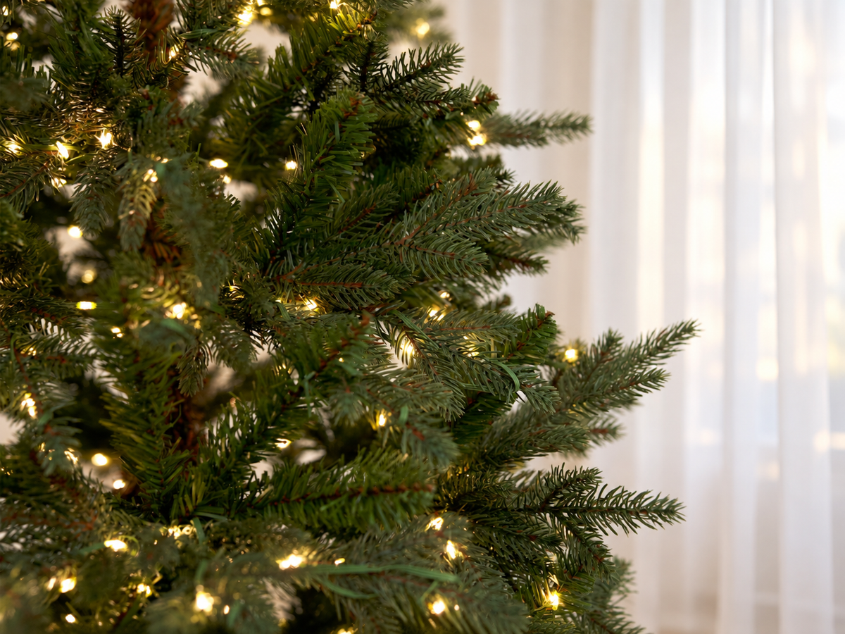 Albero di Natale Slim Real Touch con MicroLed – Iris